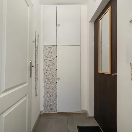 Apartment Sloneczny Rynek Blisko Starego Miasta We Wroclawiu Z Parkingiem By Rent Like *